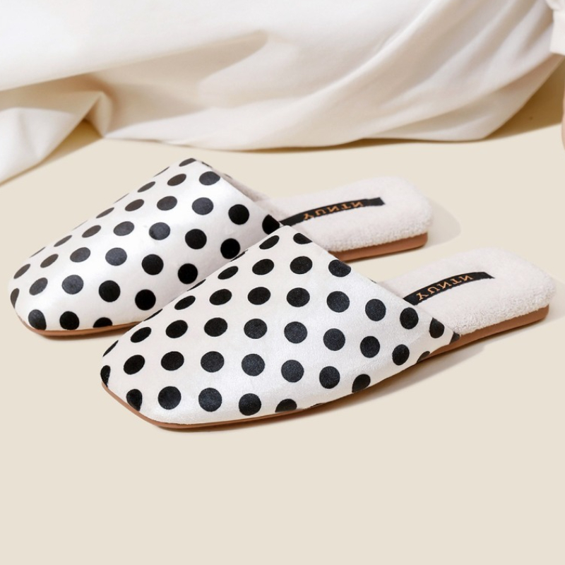 Women'S Shoes Quality - Retro Puantiyeli Tasarım Düz Terlik Kadınlar